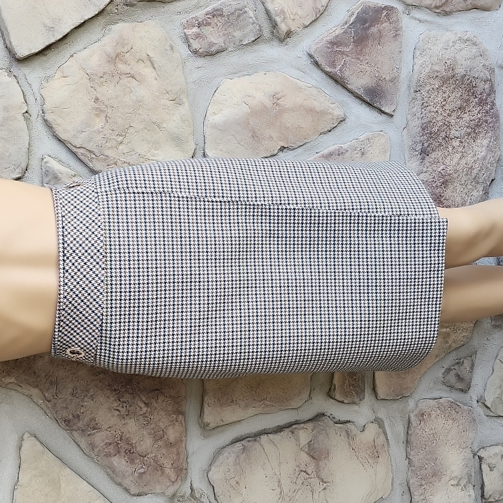H&M | Houndstooth Patterned Skirt